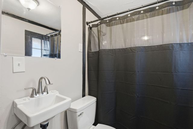 0308 E 7th Street 2, Lexington, KY 40508