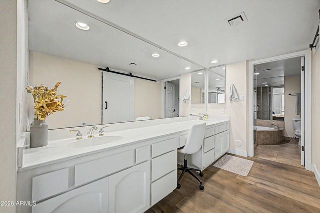 3800 E LINCOLN Drive 45, Phoenix, AZ 85018