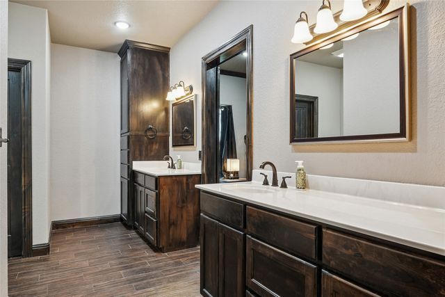 820 Fleitman Drive, Muenster, TX 76252