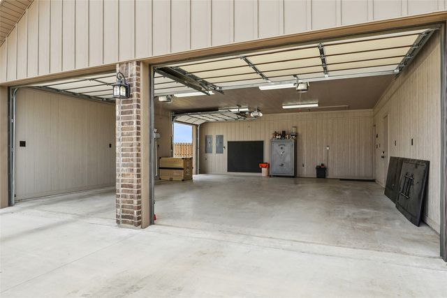 820 Fleitman Drive, Muenster, TX 76252