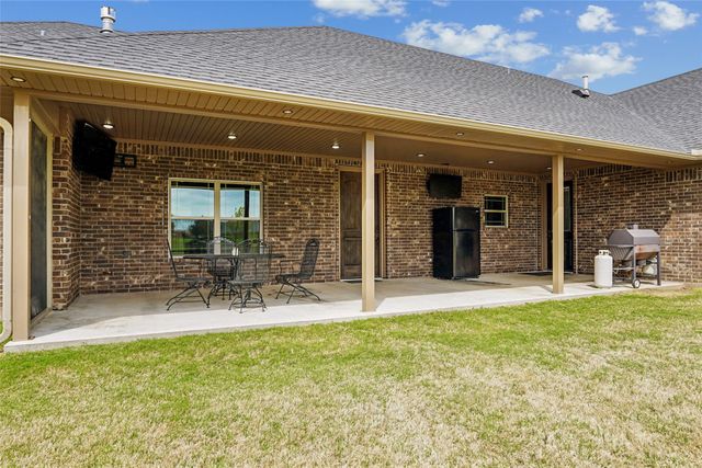 820 Fleitman Drive, Muenster, TX 76252