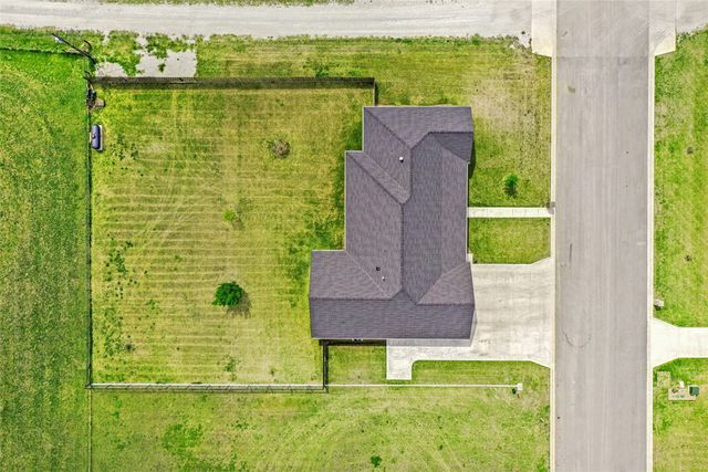 820 Fleitman Drive, Muenster, TX 76252