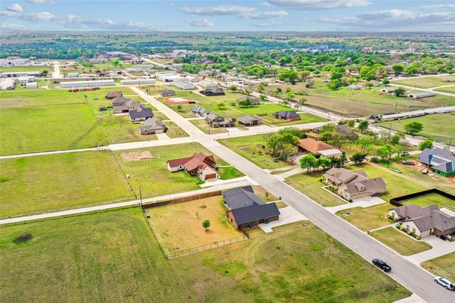 820 Fleitman Drive, Muenster, TX 76252