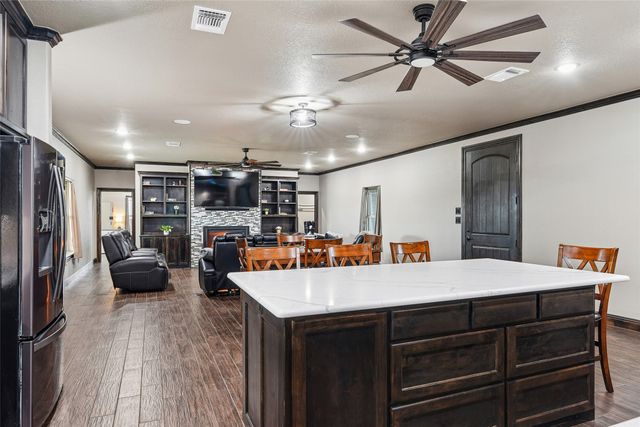 820 Fleitman Drive, Muenster, TX 76252