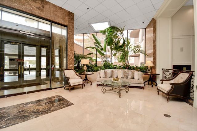 3525 Sage Road 1314, Houston, TX 77056