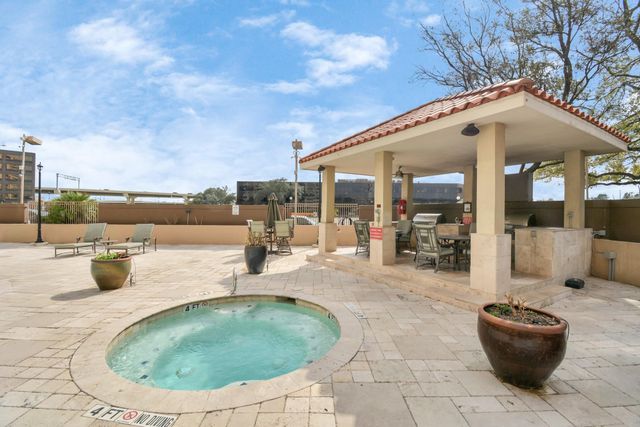 3525 Sage Road 1314, Houston, TX 77056