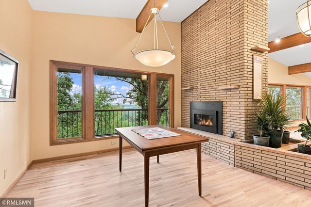 44 Miller Crest Lane, Saint Paul, MN 55106