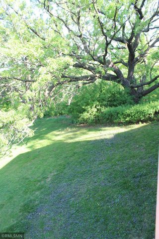 44 Miller Crest Lane, Saint Paul, MN 55106