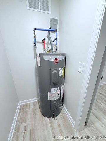 343 Popp Ave, Sellersburg, IN 47172