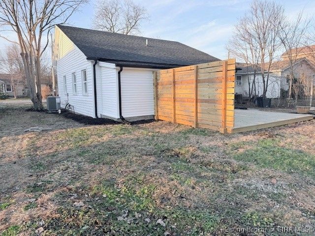 343 Popp Ave, Sellersburg, IN 47172