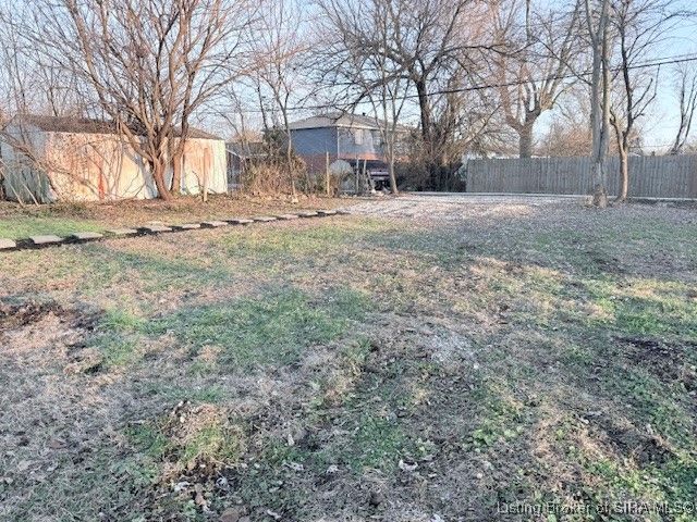 343 Popp Ave, Sellersburg, IN 47172