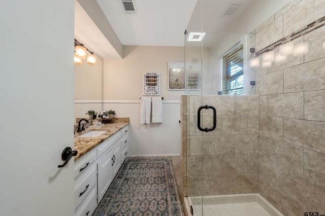 3215 Fry Ave, Tyler, TX 75701