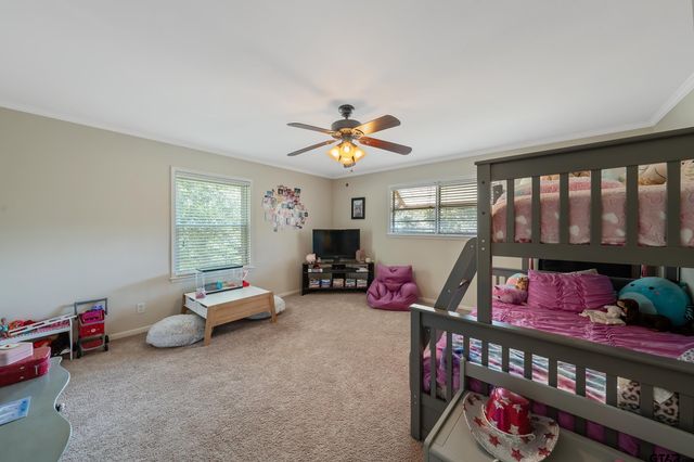 3215 Fry Ave, Tyler, TX 75701