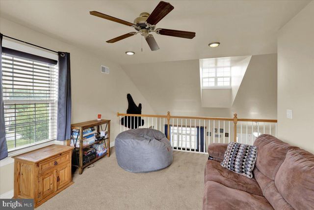 45 TULPY VIEW RD, Womelsdorf, PA 19567