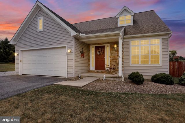 45 TULPY VIEW RD, Womelsdorf, PA 19567