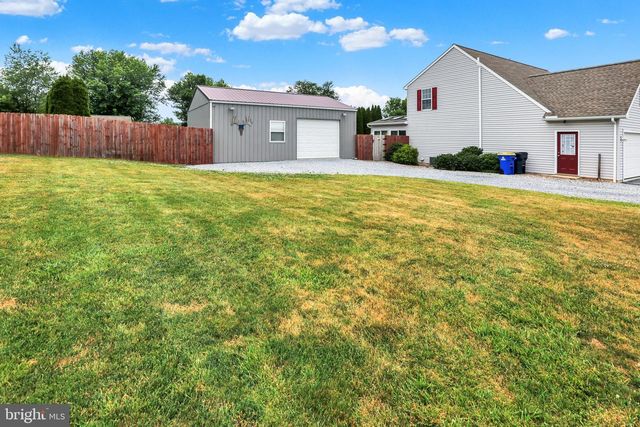 45 TULPY VIEW RD, Womelsdorf, PA 19567