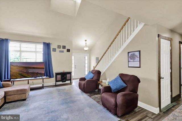 45 TULPY VIEW RD, Womelsdorf, PA 19567