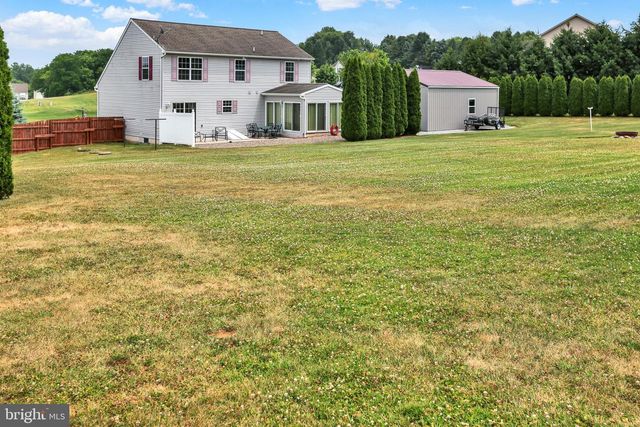 45 TULPY VIEW RD, Womelsdorf, PA 19567