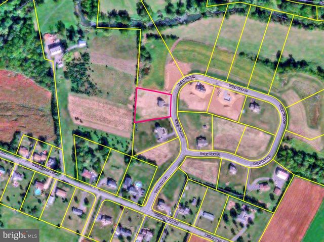 45 TULPY VIEW RD, Womelsdorf, PA 19567