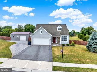 45 TULPY VIEW RD, Womelsdorf, PA 19567