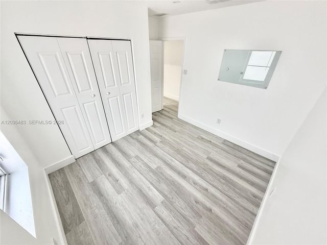 1272 NE 145th St, Miami, FL 33161