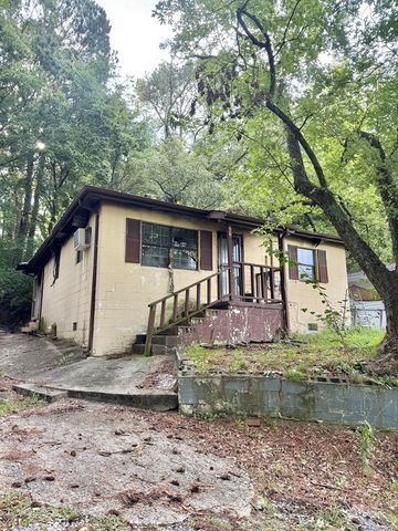 204 N Bogle Street, Dalton, GA 30721