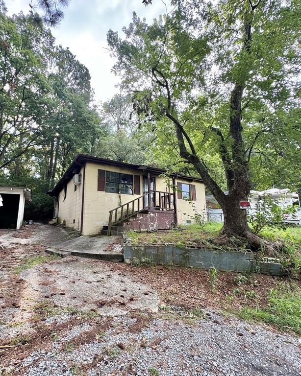 204 N Bogle Street, Dalton, GA 30721