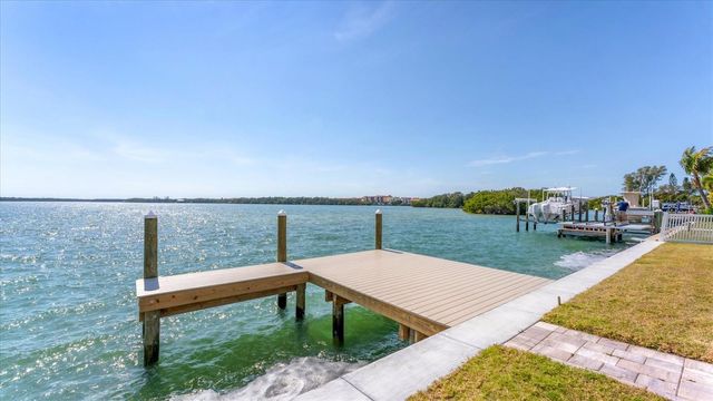 120 SANDS POINT DRIVE, Tierra Verde, FL 33715