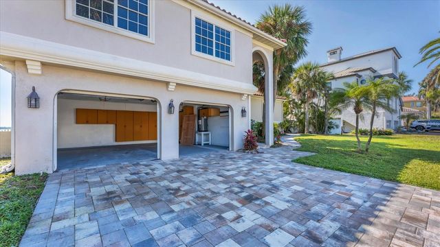 120 SANDS POINT DRIVE, Tierra Verde, FL 33715