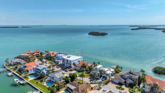 120 SANDS POINT DRIVE, Tierra Verde, FL 33715