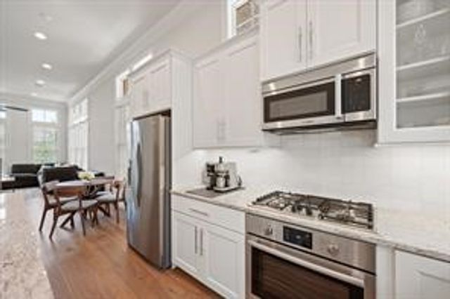 4098 Runyon Road, Addison, TX 75001