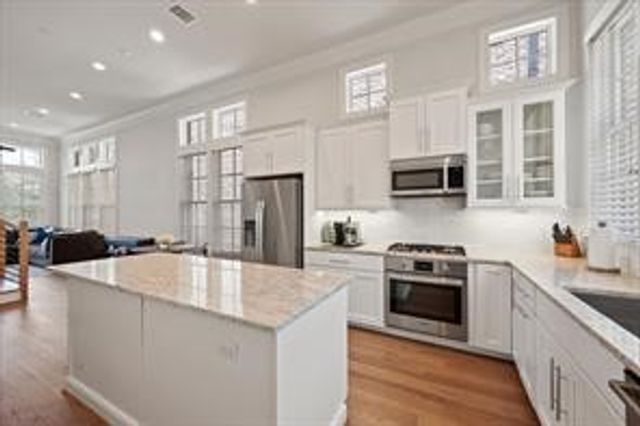 4098 Runyon Road, Addison, TX 75001