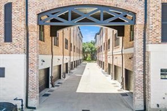 4098 Runyon Road, Addison, TX 75001