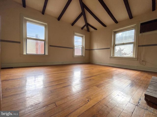 1136 WAVERLY ST, Philadelphia, PA 19147