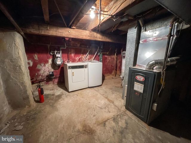 1136 WAVERLY ST, Philadelphia, PA 19147