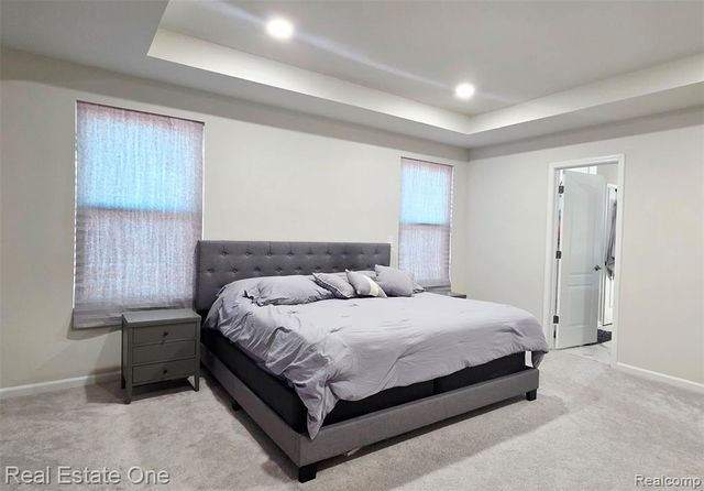 2720 Tulip Way, Commerce Twp, MI 48382