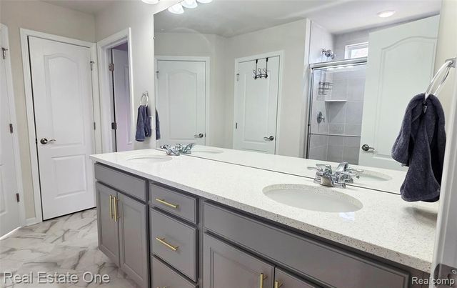 2720 Tulip Way, Commerce Twp, MI 48382