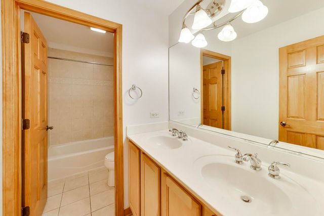 2951 Old Glory Drive, Yorkville, IL 60560