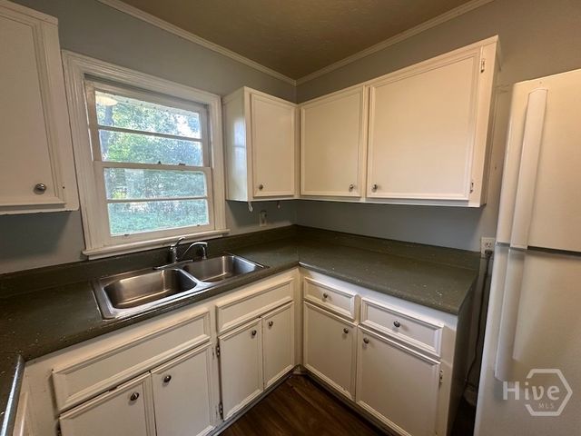 2374 Pinetree Road, Savannah, GA 31404