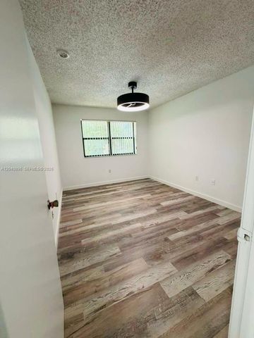 15530 SW 80th St C-306, Miami, FL 33193