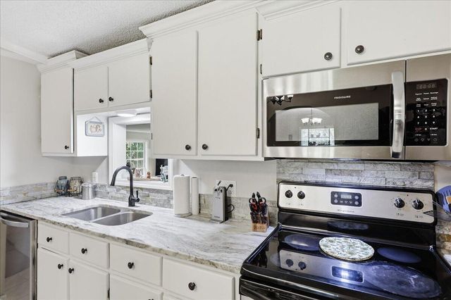 624 Coral Acres Drive, Moncks Corner, SC 29461