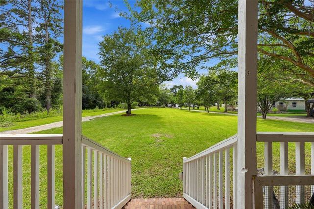 624 Coral Acres Drive, Moncks Corner, SC 29461