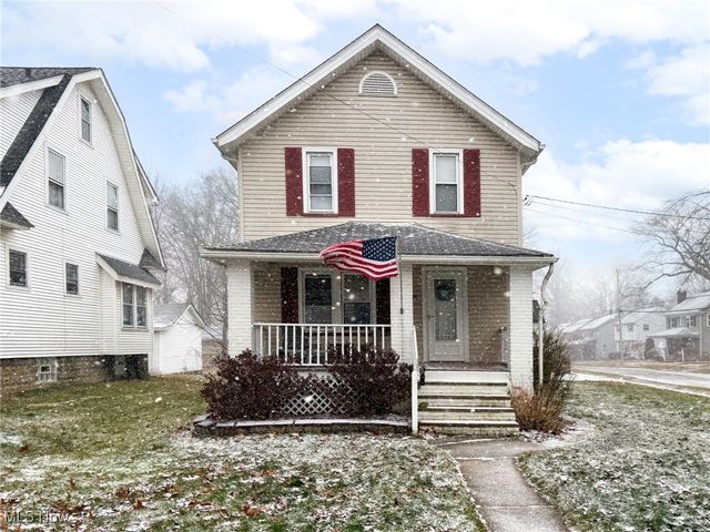 946 Falls Avenue, Cuyahoga Falls, OH 44221