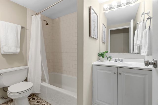 573 Broad St 135, Weymouth, MA 02189