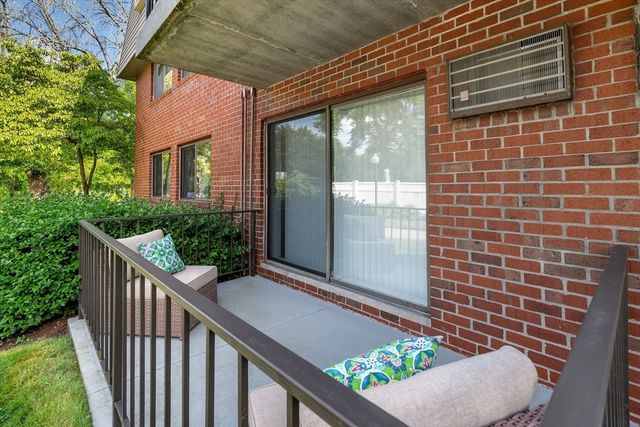 573 Broad St 135, Weymouth, MA 02189