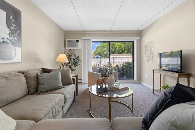 573 Broad St 135, Weymouth, MA 02189