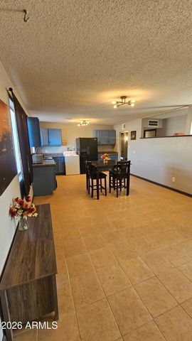 6233 W MONTEREY Way, Phoenix, AZ 85033