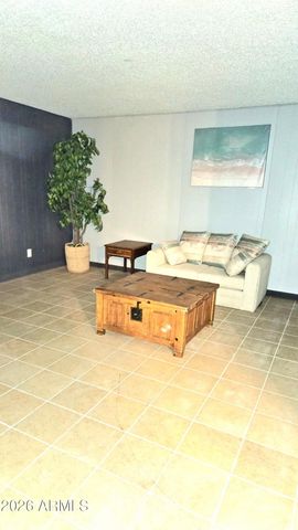 6233 W MONTEREY Way, Phoenix, AZ 85033