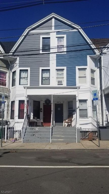 290 Garside St, Newark City, NJ 07104