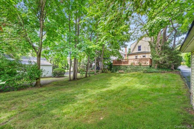 126 Hampshire Road, Great Neck, NY 11023